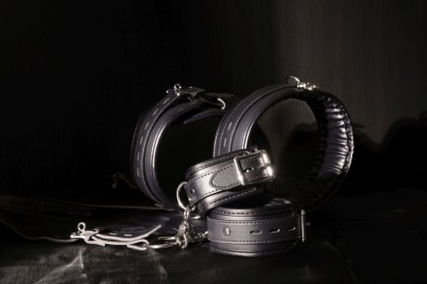 Body Harness with Thigh and Hand Cuffs - Black Ouch! Body Harness with Thigh and Hand Cuffs - Black Ouch!