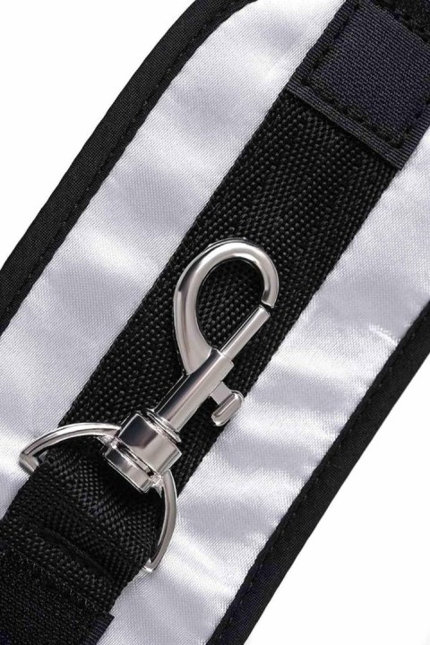 Anonymo hand clamps, polyester, silver, 23 cm Anonymo by TOYFA Anonymo hand clamps, polyester, silver, 23 cm Anonymo by TOYFA