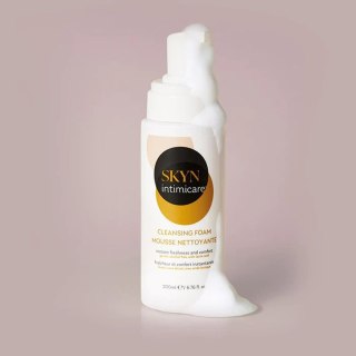 SKYN Intimicare Cleansing Foam - pianka oczyszczająca dla kobiet 200ml SKYN - UNIMIL Sp. z o.o.