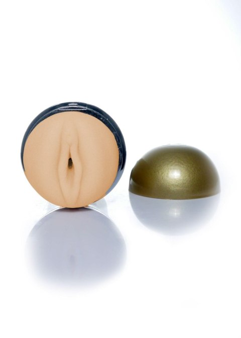 Masturbator-Vagina Delight 9-function USB B - Series Lyla Masturbator-Vagina Delight 9-function USB B - Series Lyla