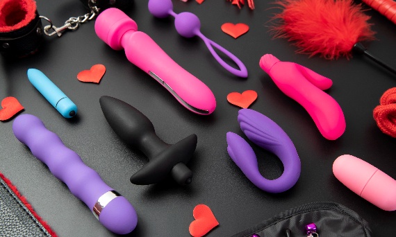 Zakupy w sexshopie online – jak nie kupować „w ciemno”?
